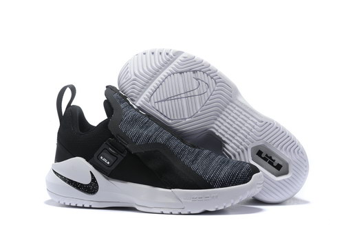 Nike Ambassador X-005