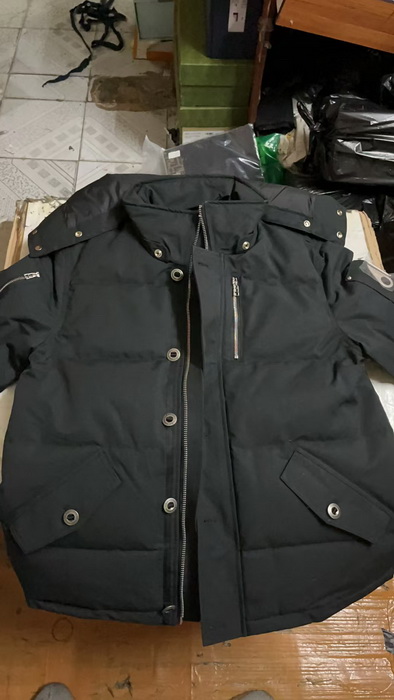 Moose Knuckles Coat-019
