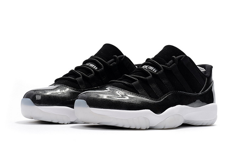 Air Jordan 11 Retro-030