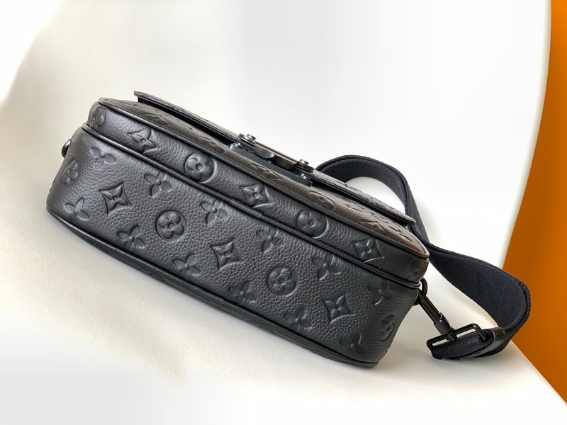 LV Handbags AAA(Men)-257
