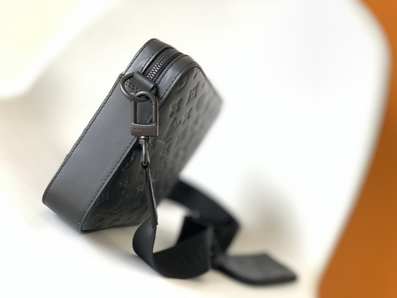 LV Handbags AAA(Men)-300
