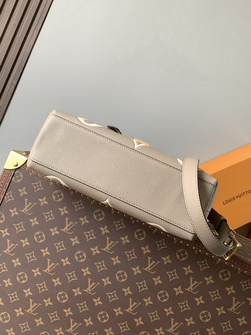 LV Bag-NFC(AAA)-567