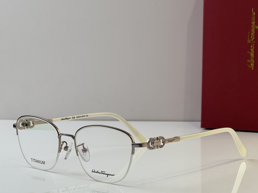 FERRAGAMO Sunglasses(AAAA)-336
