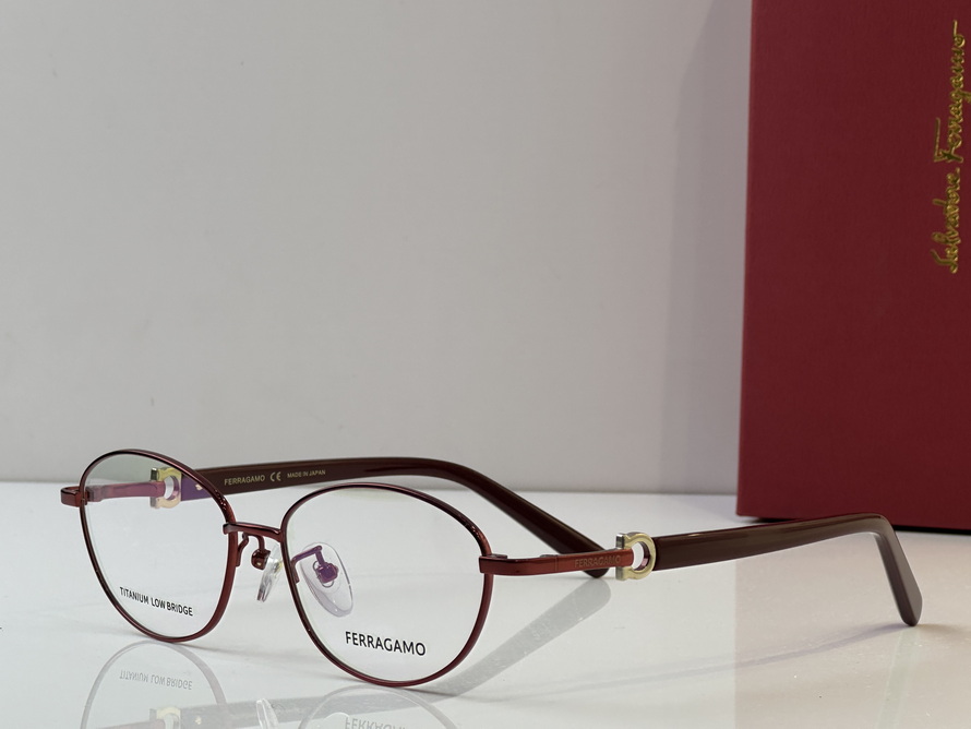 FERRAGAMO Sunglasses(AAAA)-331