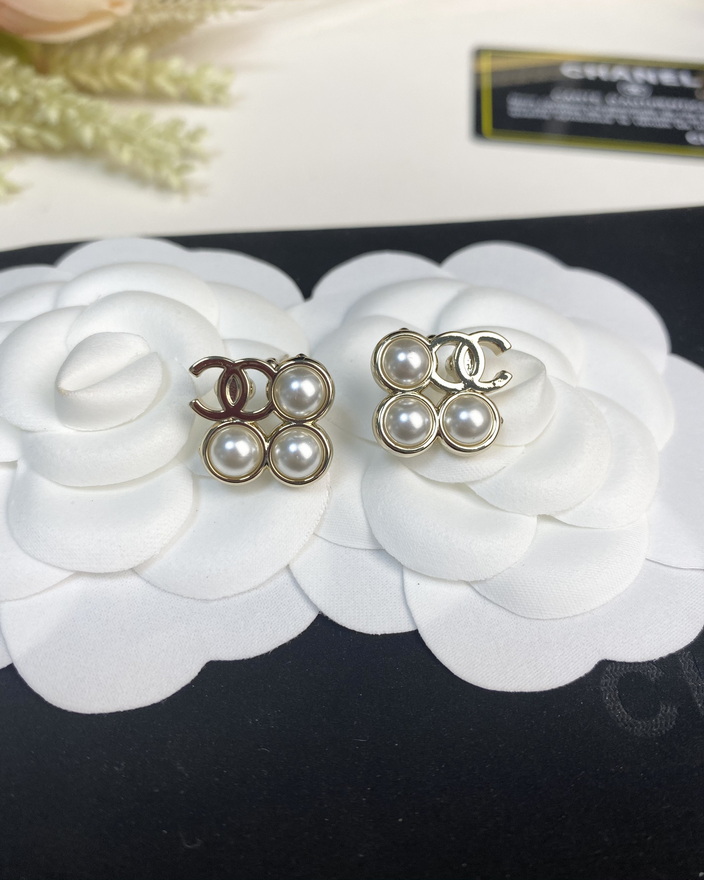 Chanel Brooch-056