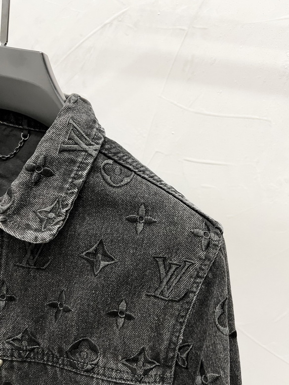 LV Jacket-039