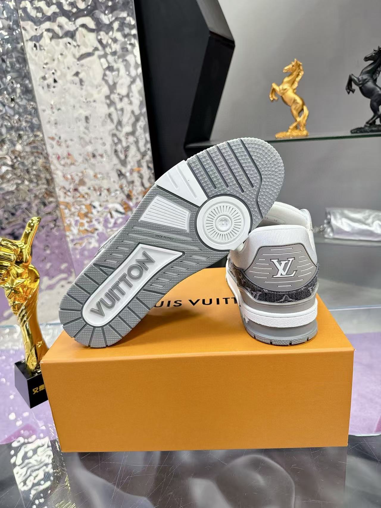 LV Shoes(AAA)-1256