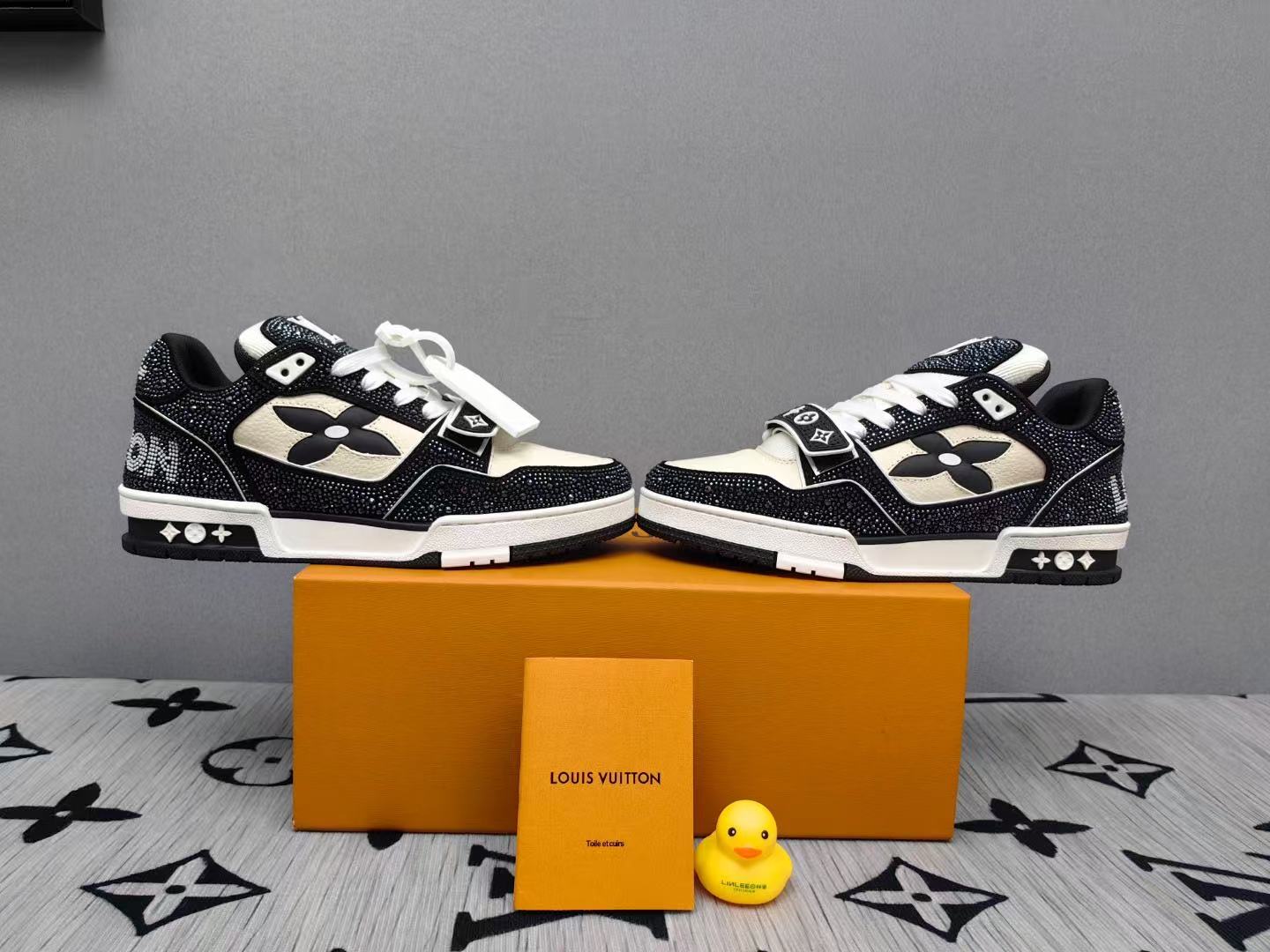 LV Shoes(AAA)-1272