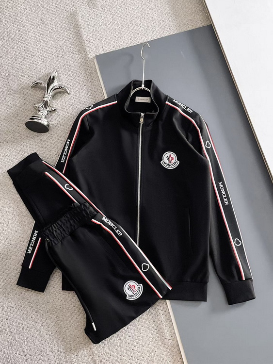 Moncler Suits-007