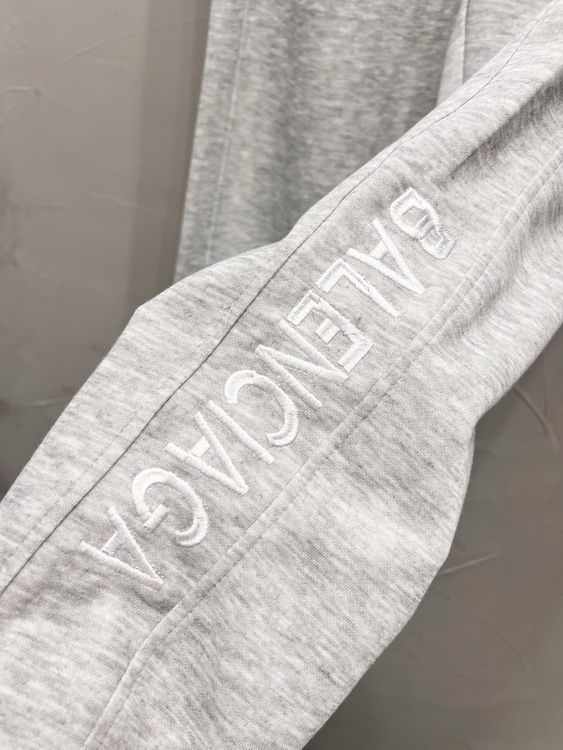 Balenciaga Pants-121