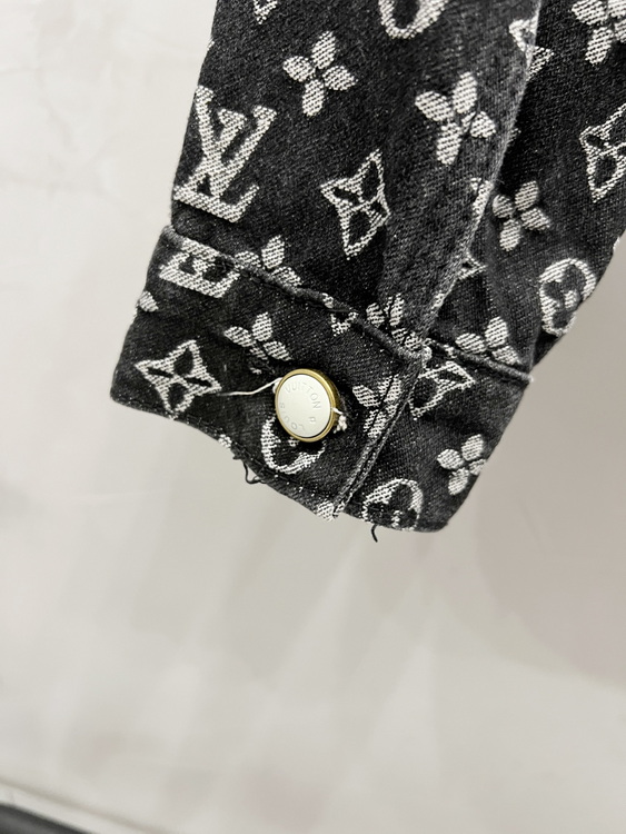 LV Jeans-057