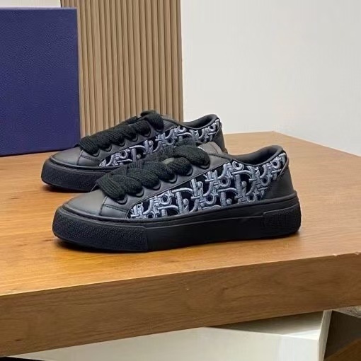 Dior Shoes(AAA)-679