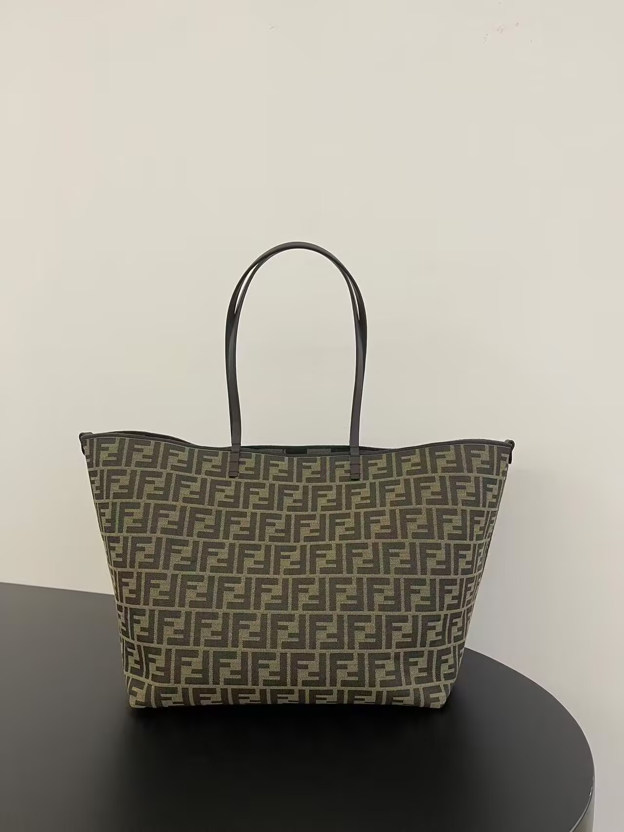 Fendi Handbags AAA(Women)-016