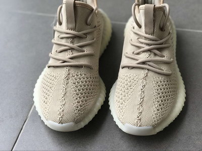 Authentic Adidas Yeezy 350 Boost V2-023