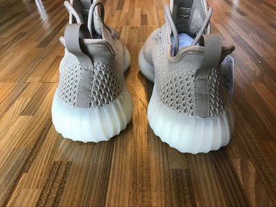Authentic Adidas Yeezy 350 Boost V2-023